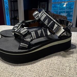 Teva Flatform
